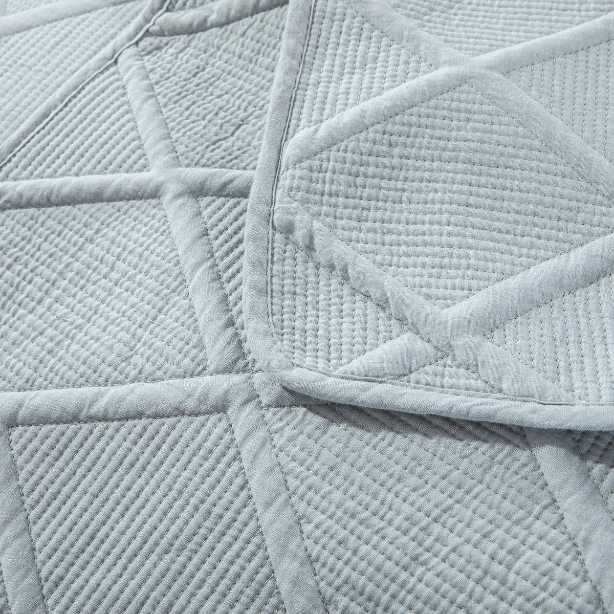 Tache Soothing Pastel Seafoam Blue Diamond Stitch Cotton Quilt Set (JHW-856)
