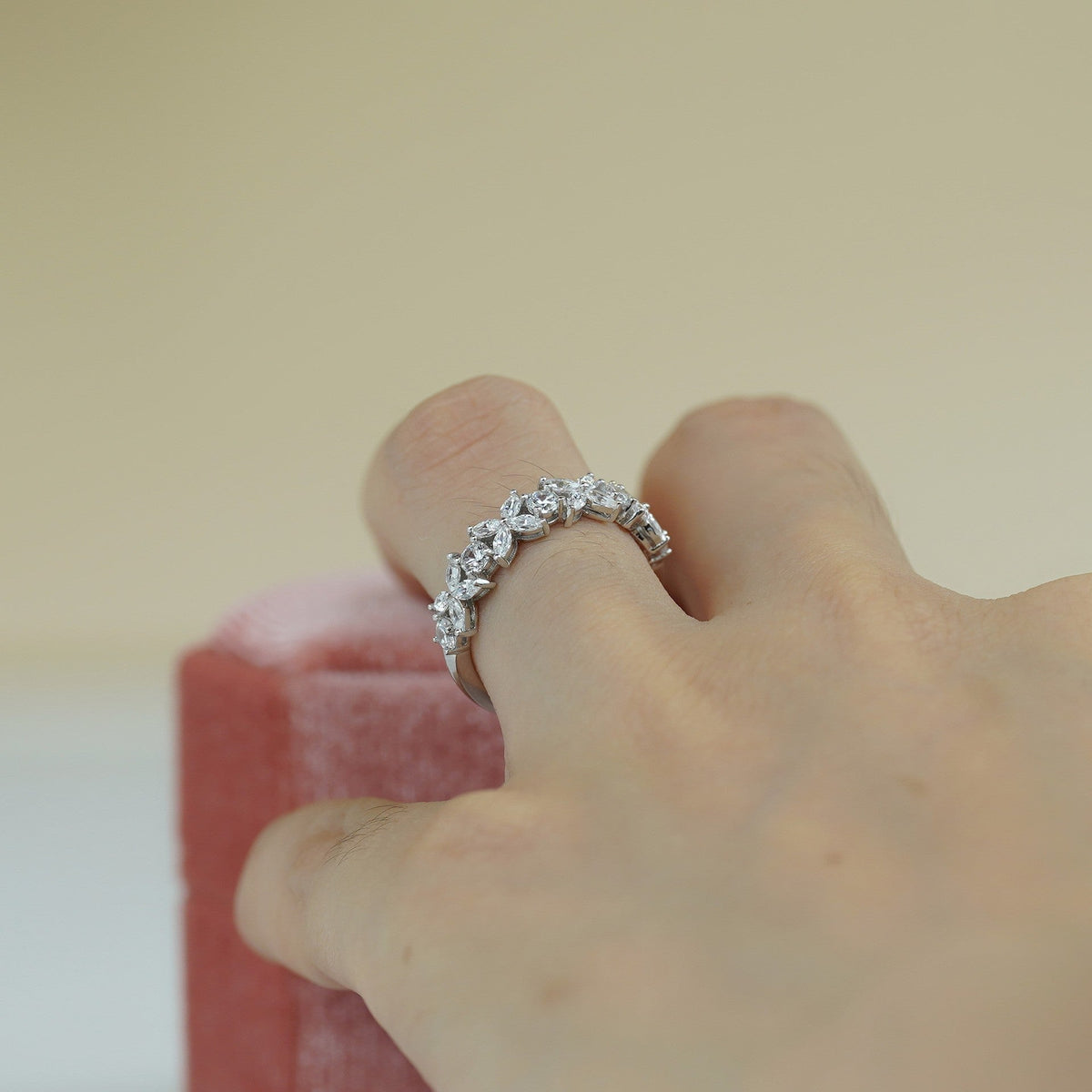 Four-Leaf Clover D-Color VVS1 Moissanite Engagement Ring in Sterling Silver with White Gold Plating